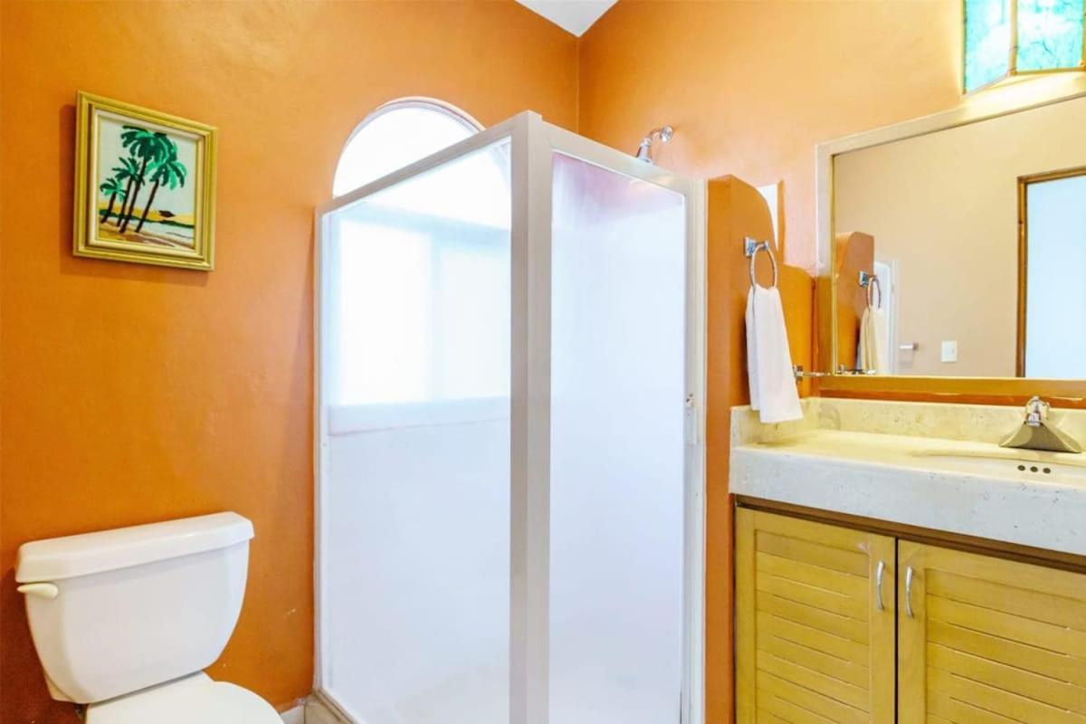 Perfect With Pool Access And Close To The * Playa del Carmen